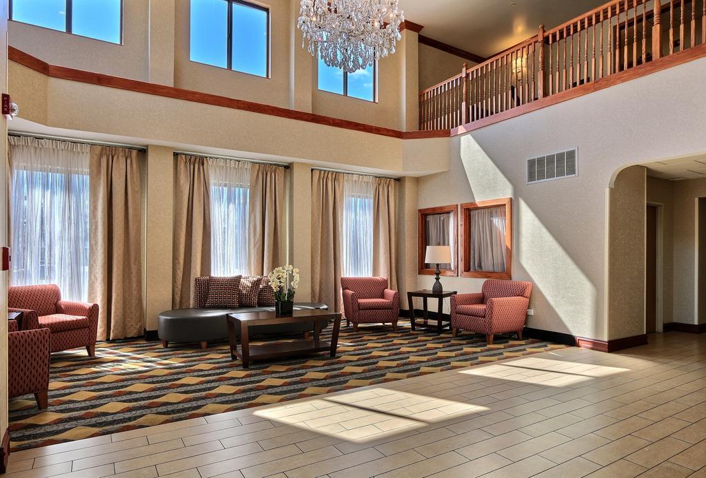 Comfort Suites Auburn Hills-Detroit Εξωτερικό φωτογραφία