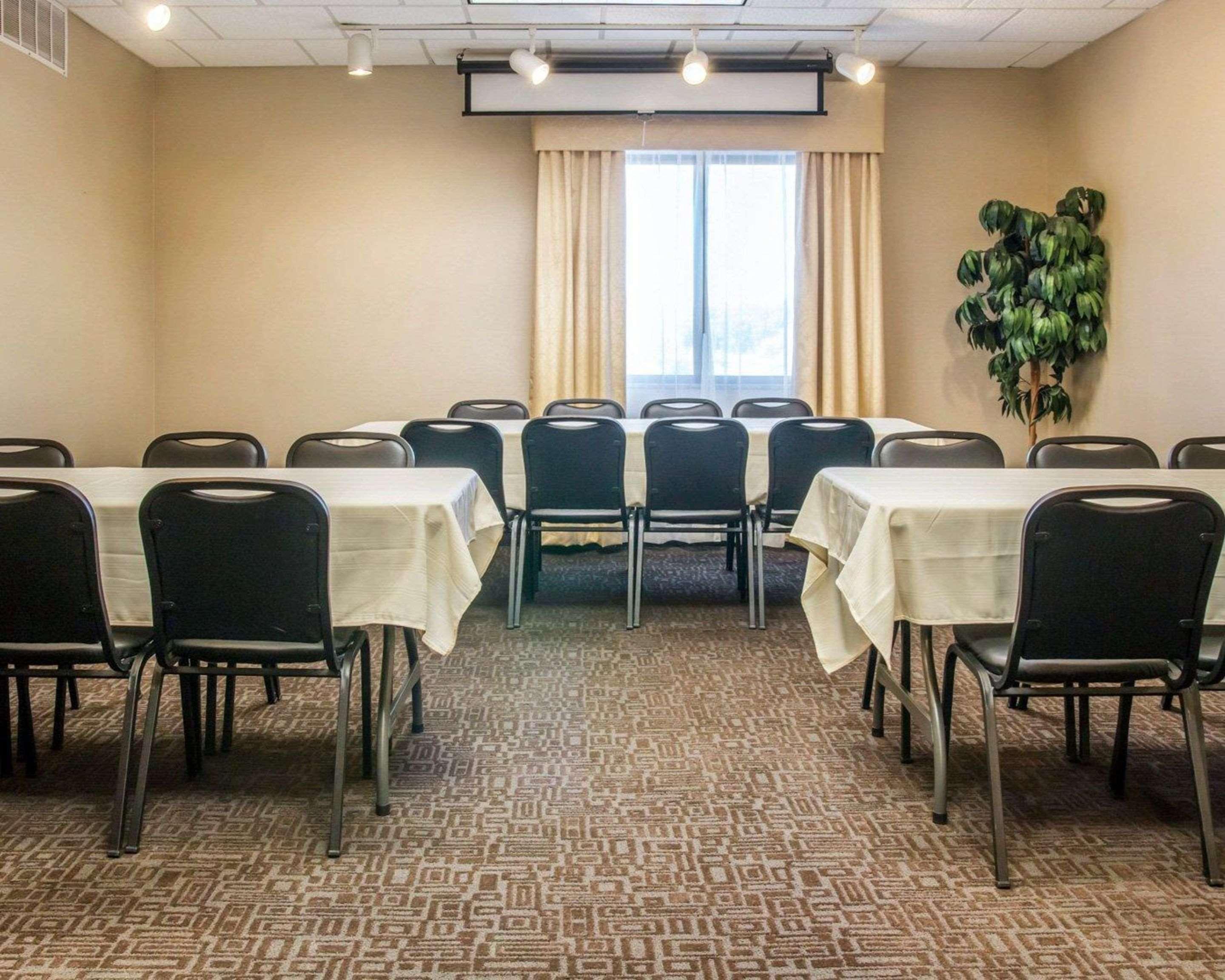 Comfort Suites Auburn Hills-Detroit Εξωτερικό φωτογραφία