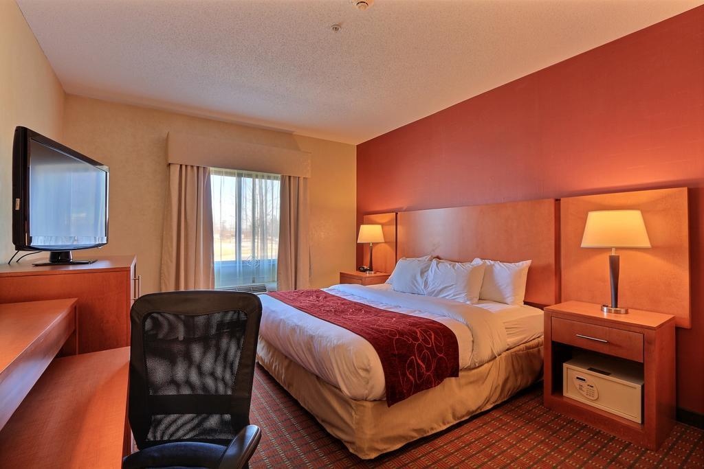 Comfort Suites Auburn Hills-Detroit Εξωτερικό φωτογραφία