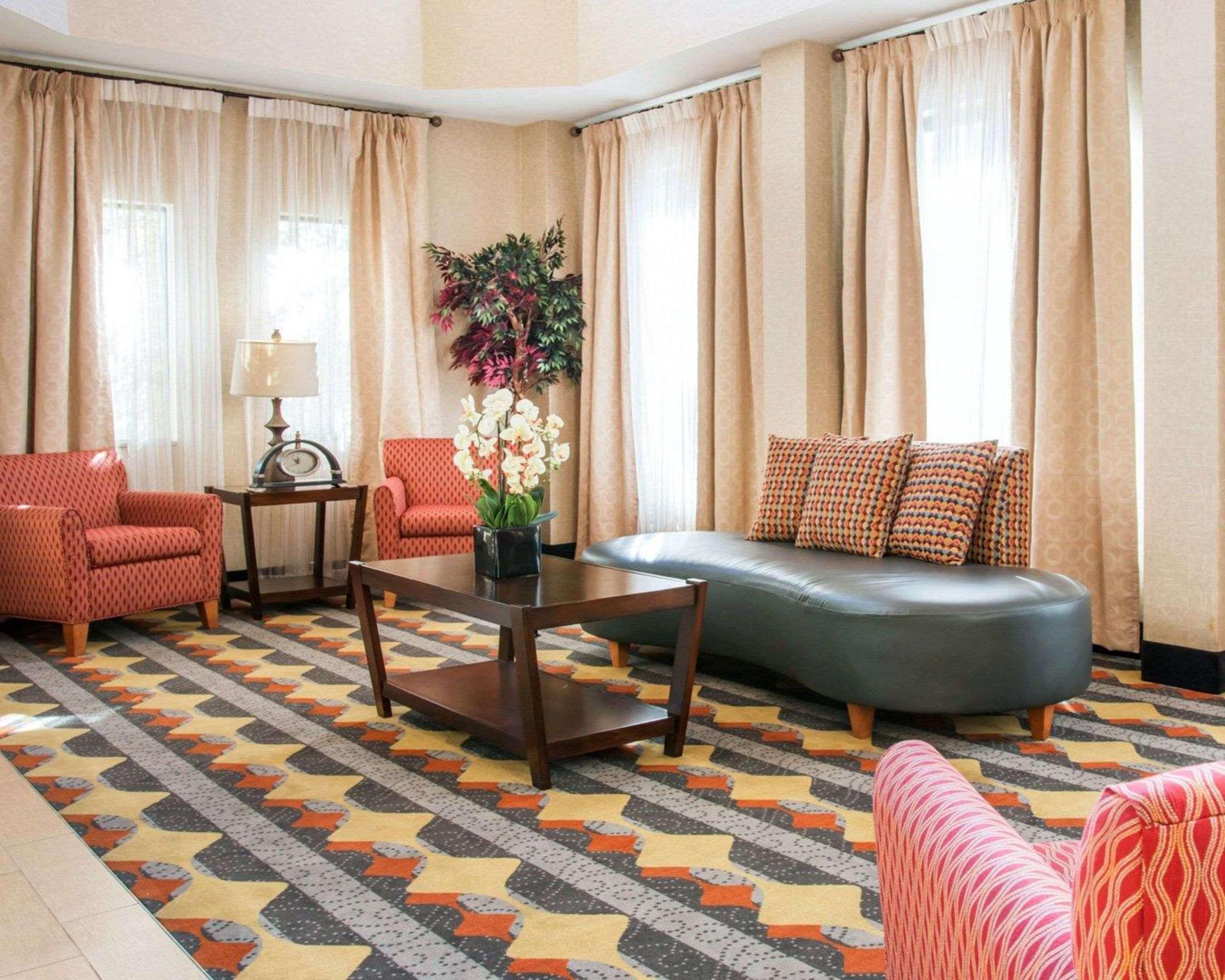 Comfort Suites Auburn Hills-Detroit Εξωτερικό φωτογραφία