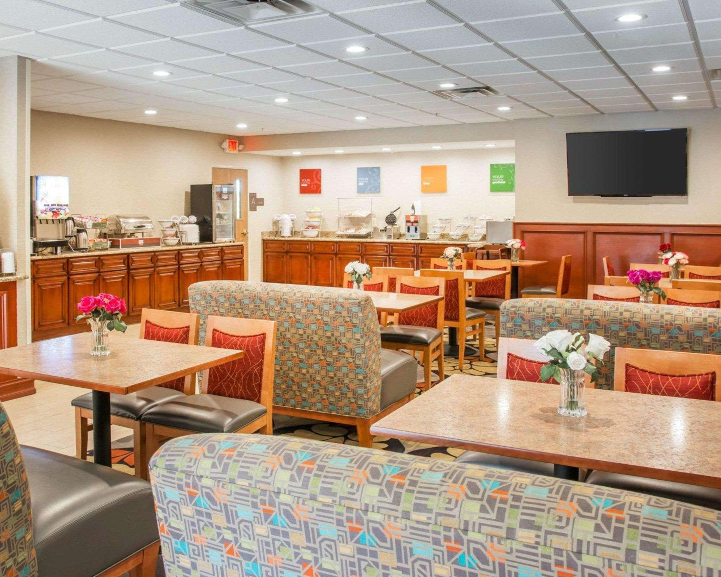 Comfort Suites Auburn Hills-Detroit Εξωτερικό φωτογραφία
