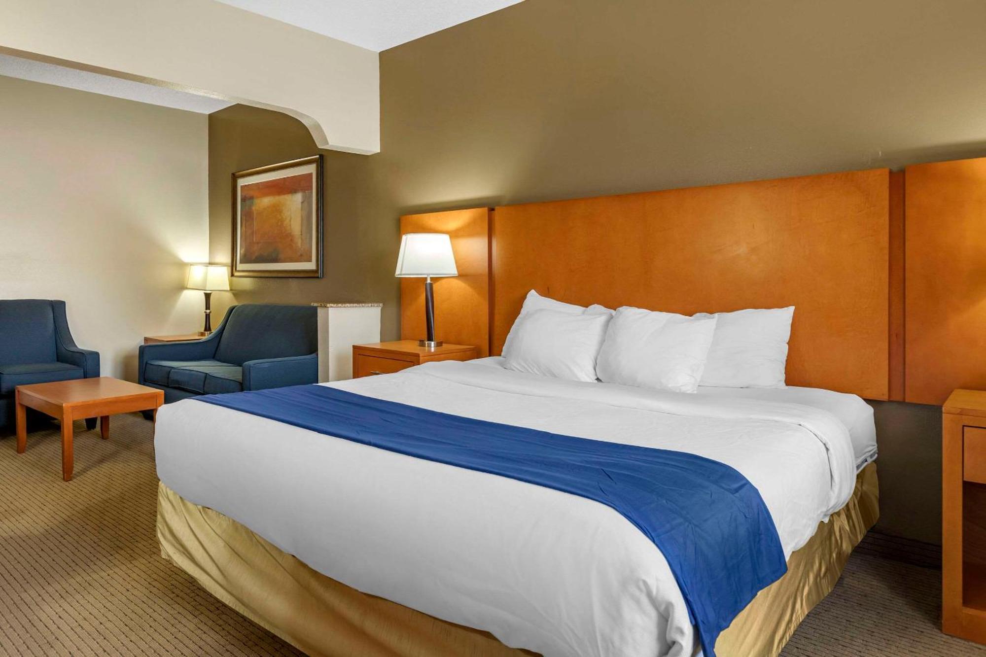 Comfort Suites Auburn Hills-Detroit Εξωτερικό φωτογραφία